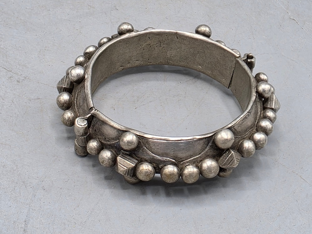 Antique Mauritanian Silver Hinged Bracelet - Saharan Jewelry
