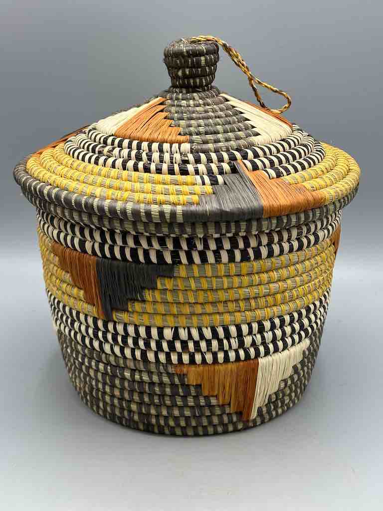 Covered Batwa Raffia Basket - Uganda