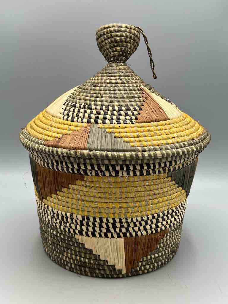 Covered Batwa Raffia Basket - Uganda