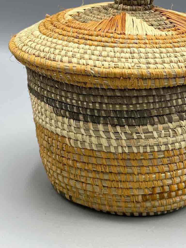 Covered Batwa Raffia Basket - Uganda