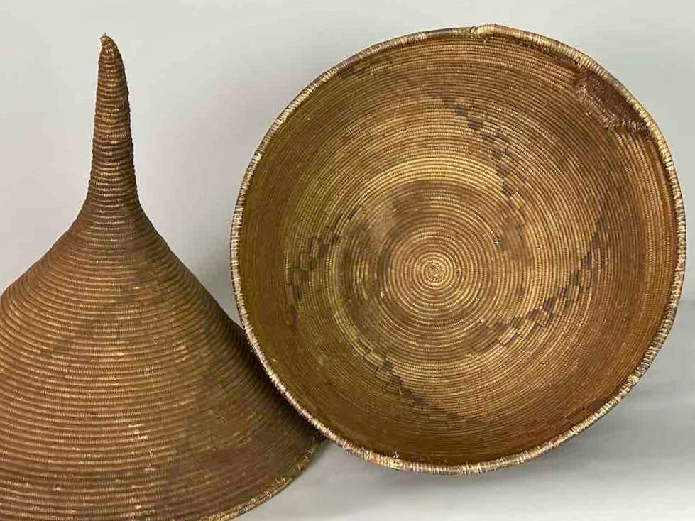 Extraordinary Large Covered Vintage Tutsi Decor Basket - Burundi