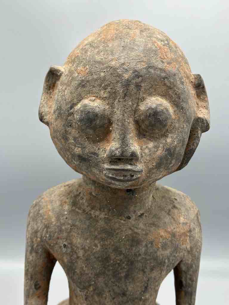 Short kneeling Yoruba male fetish figure - Benin