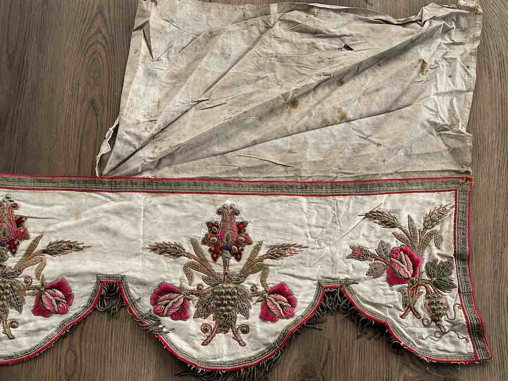 Antique Vietnamese Catholic Lamb of God Design Authentic Ecclesiastical Cloth Altar Textile