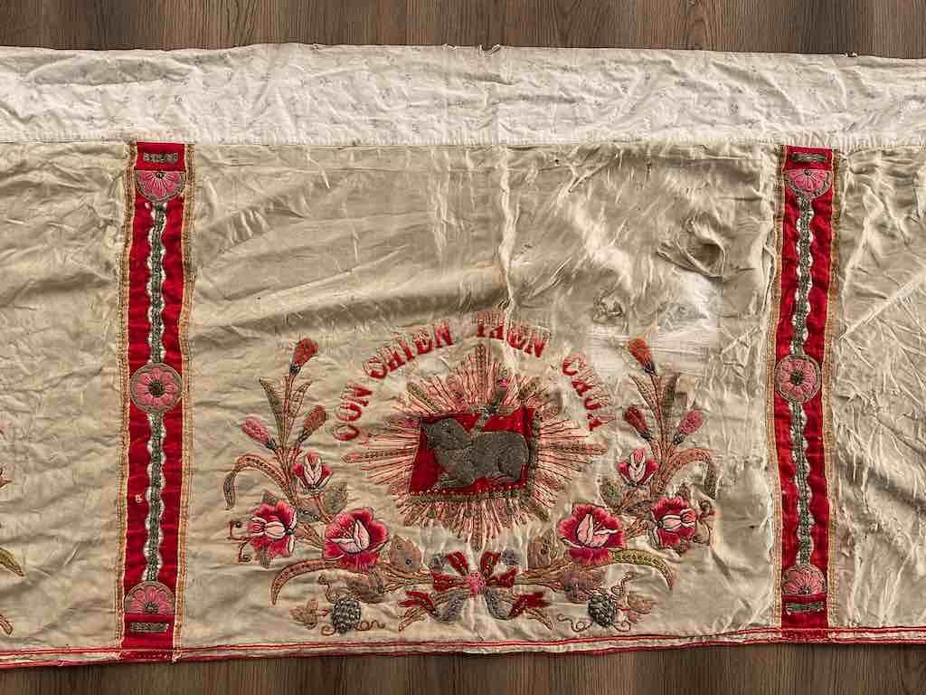 Antique Vietnamese Catholic Lamb of God Design Authentic Ecclesiastical Cloth Altar Textile