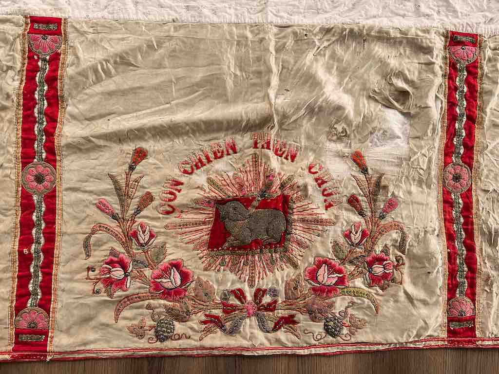 Antique Vietnamese Catholic Lamb of God Design Authentic Ecclesiastical Cloth Altar Textile