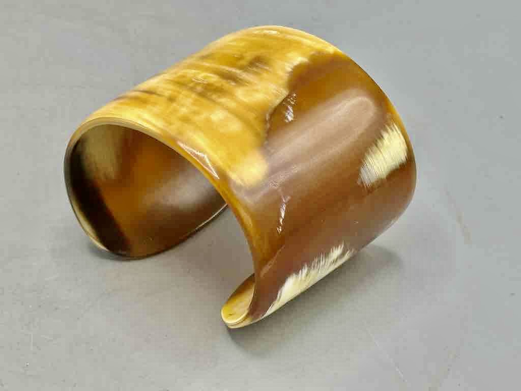 Caramel & Cream Wide Ankole Cattle Horn Bracelet - Viet Nam