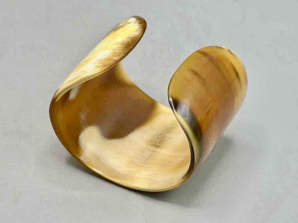 Caramel & Cream Wide Ankole Cattle Horn Bracelet - Viet Nam