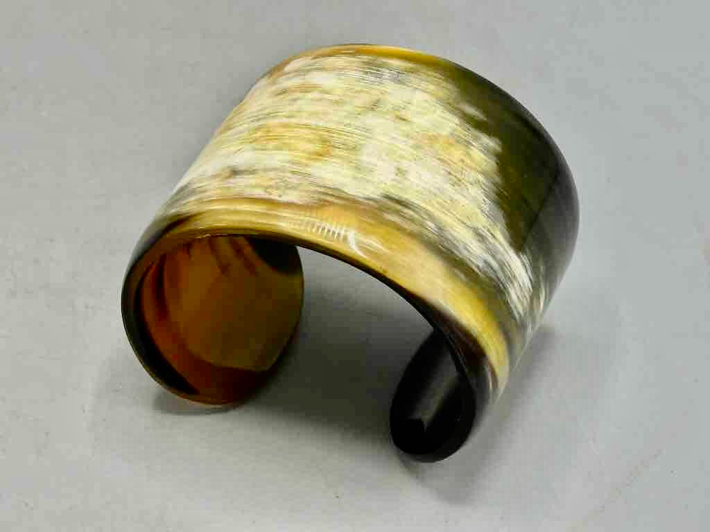 Caramel & Cream Wide Ankole Cattle Horn Bracelet - Viet Nam
