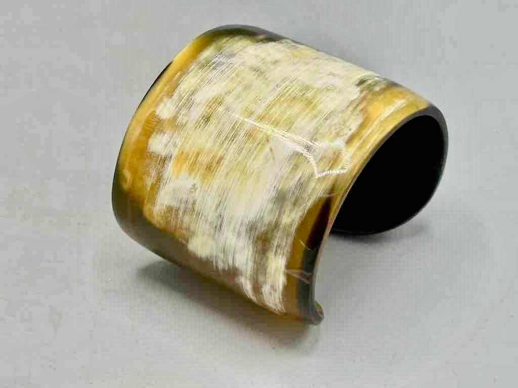 Caramel & Cream Wide Ankole Cattle Horn Bracelet - Viet Nam