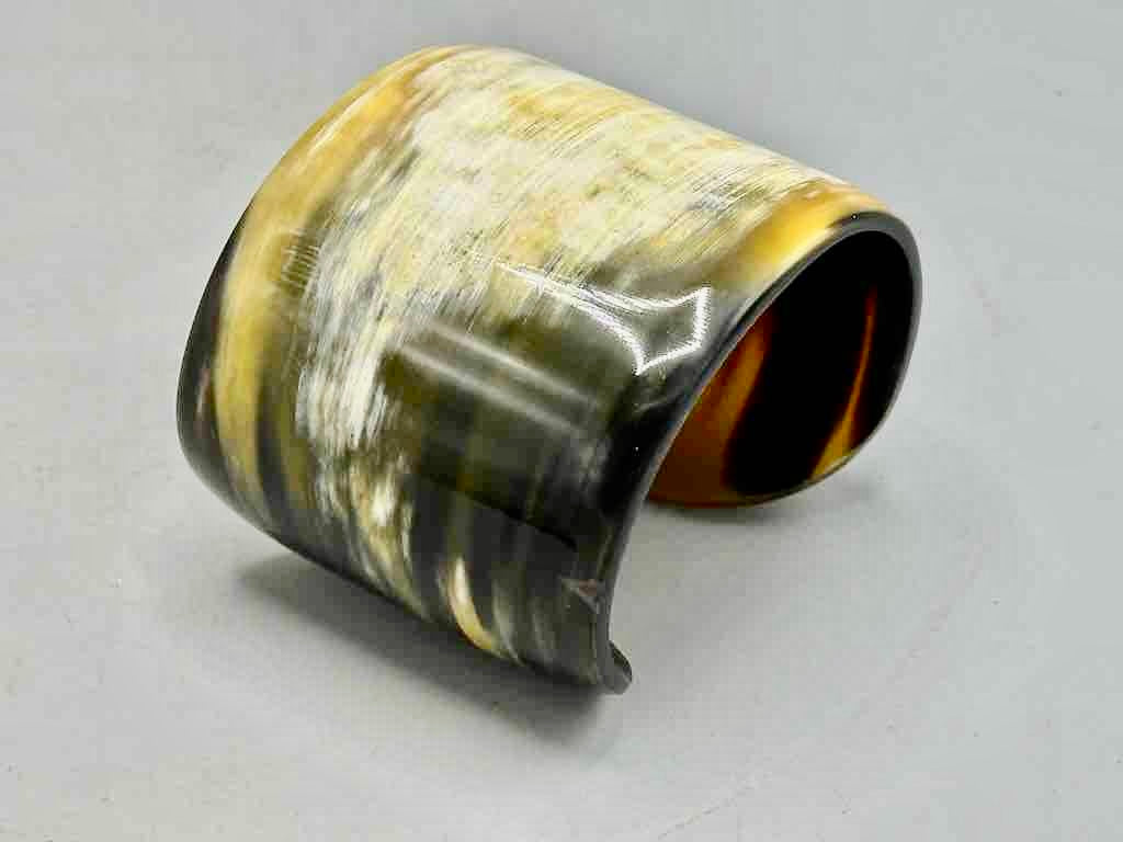 Caramel & Cream Wide Ankole Cattle Horn Bracelet - Viet Nam