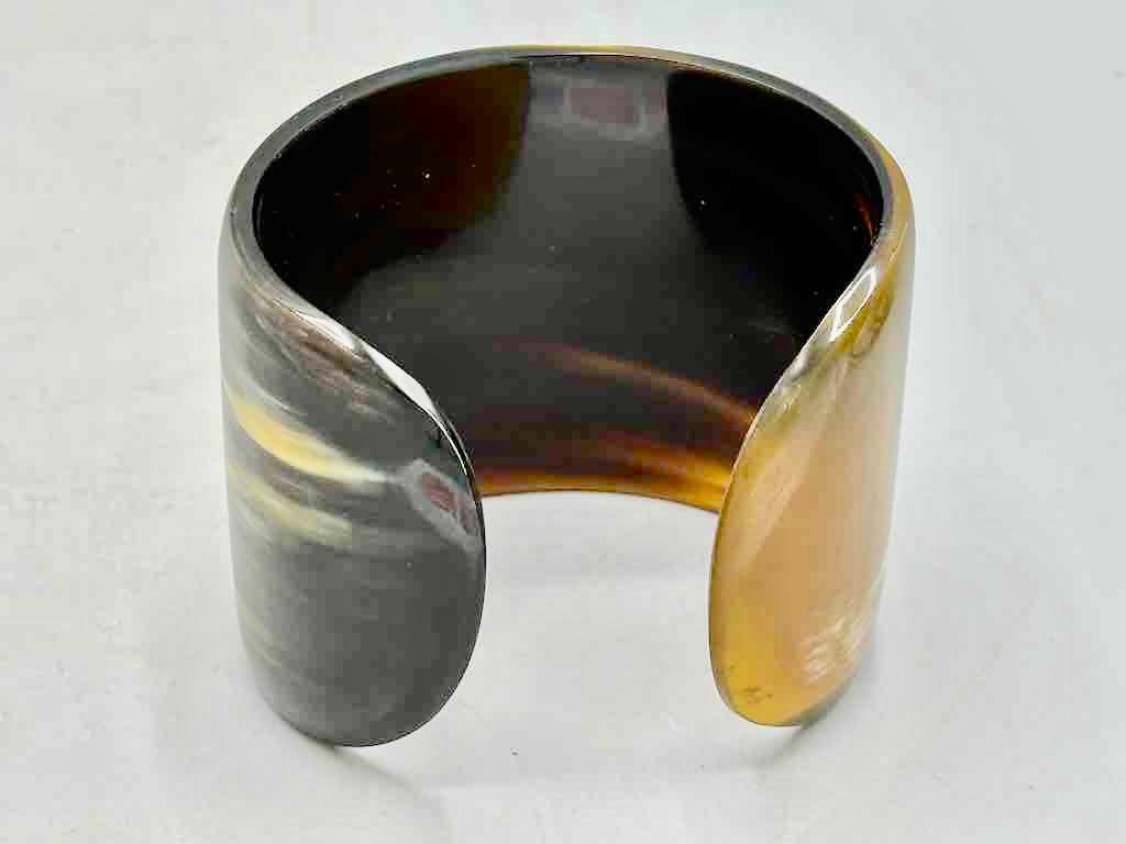 Caramel & Cream Wide Ankole Cattle Horn Bracelet - Viet Nam