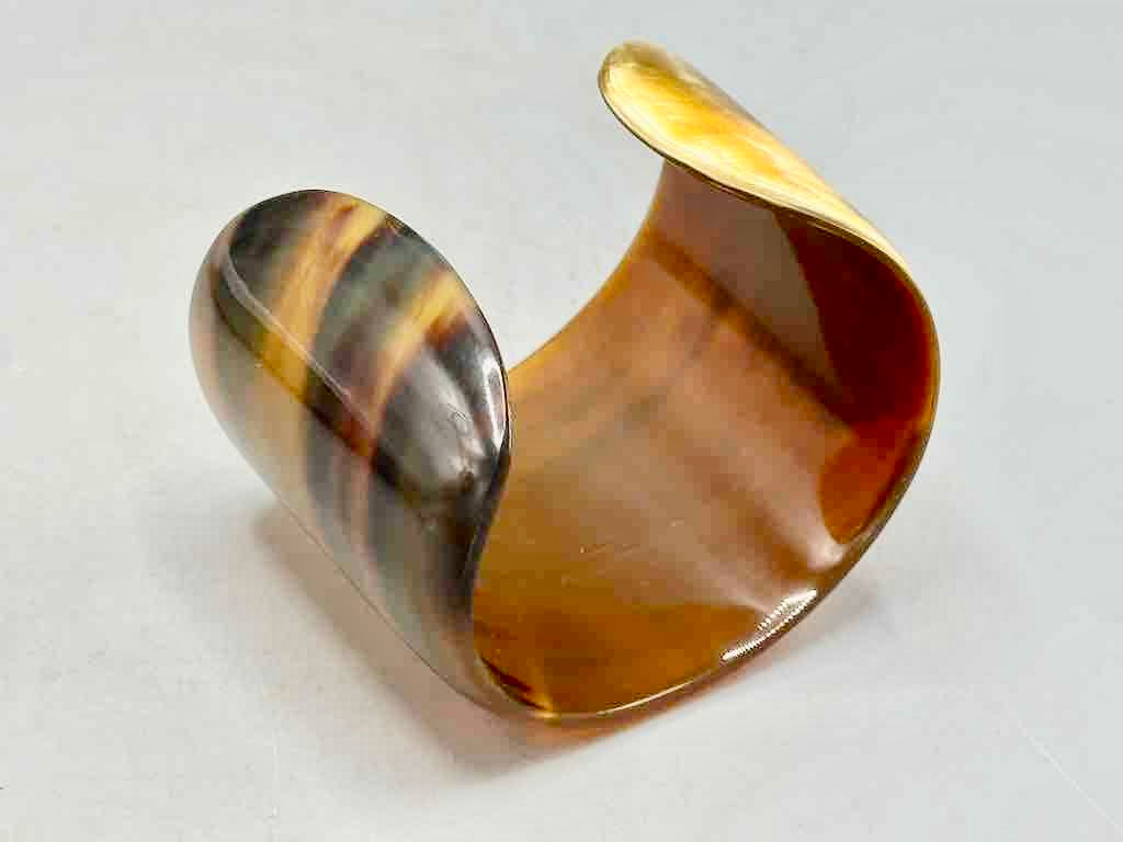 Caramel & Cream Wide Ankole Cattle Horn Bracelet - Viet Nam