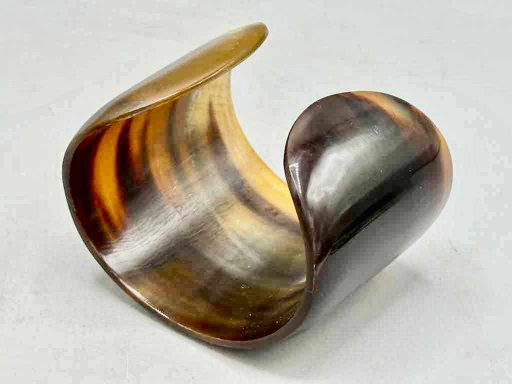 Caramel & Cream Wide Ankole Cattle Horn Bracelet - Viet Nam