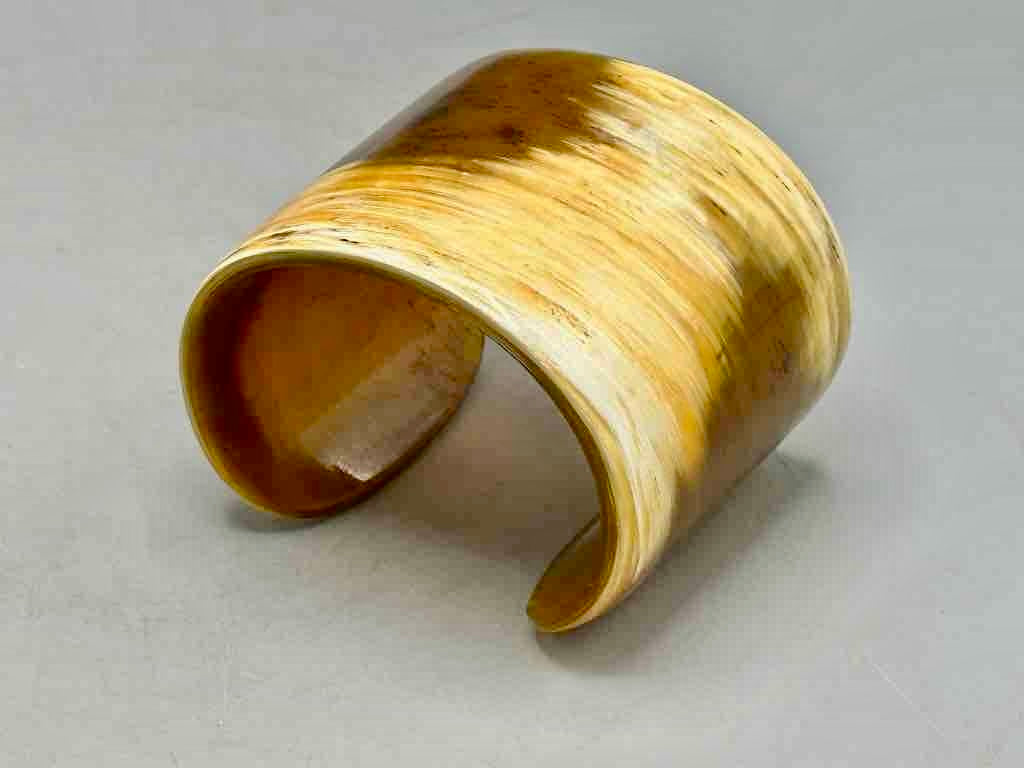 Caramel & Cream Wide Ankole Cattle Horn Bracelet - Viet Nam