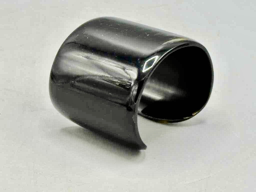 Black Variegated Wide Ankole Cattle Horn Bracelet - Viet Nam