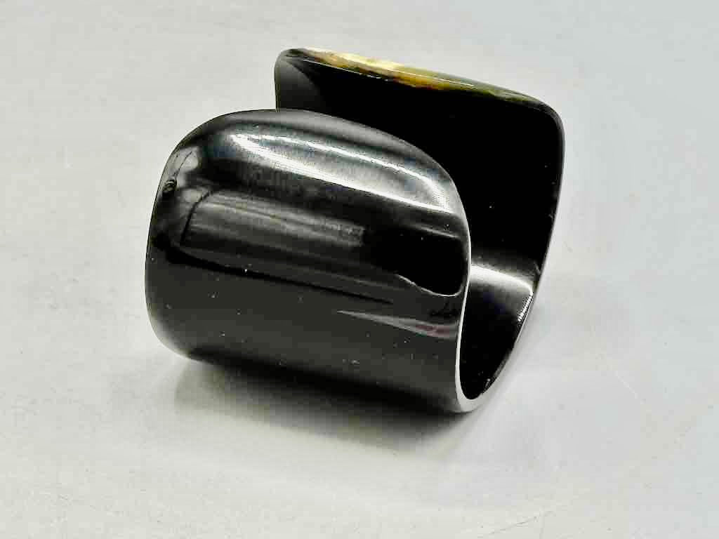 Black Variegated Wide Ankole Cattle Horn Bracelet - Viet Nam