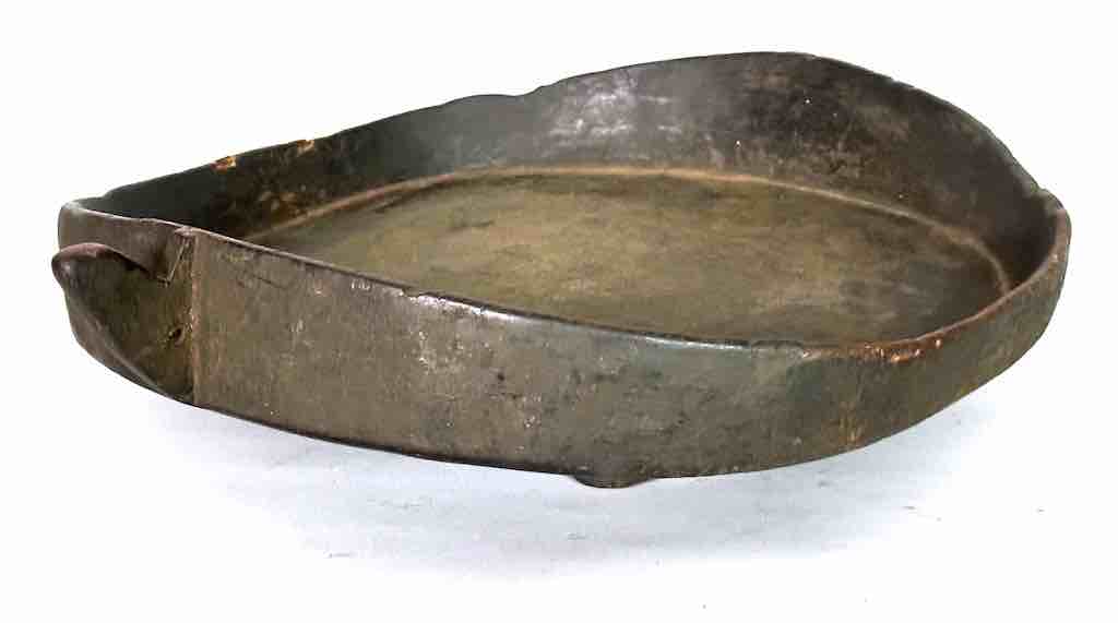 Vintage Fipa Large Oval Wooden Tray Sculpture - Tanzania