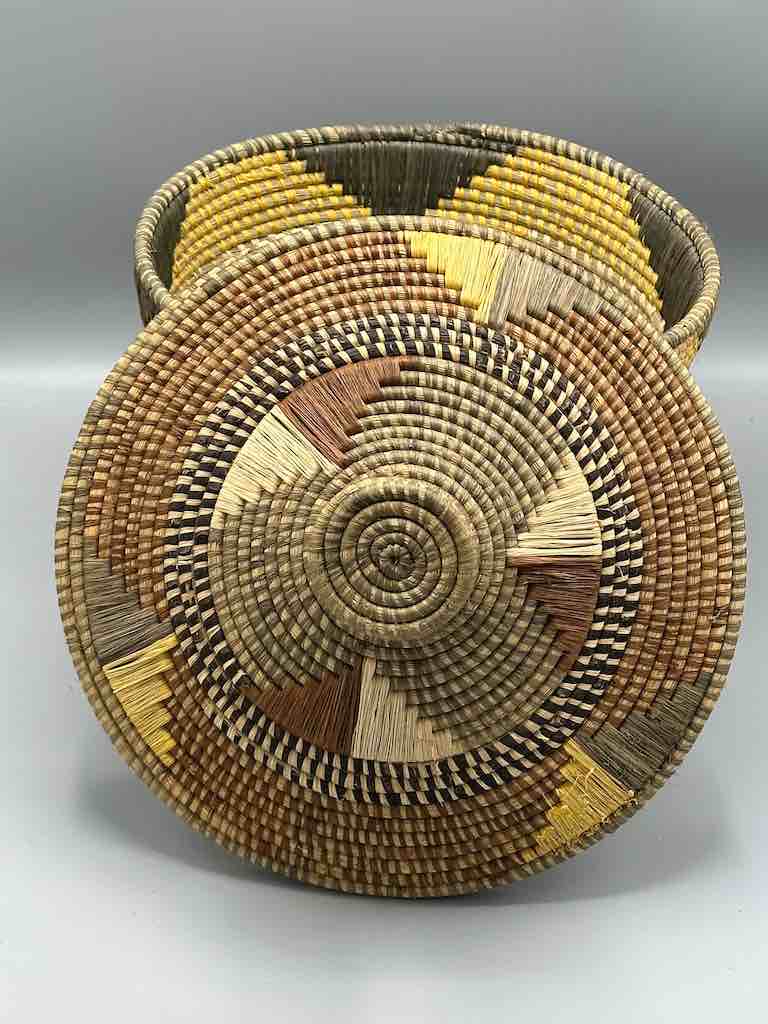 Large Covered Batwa Raffia Basket - Uganda