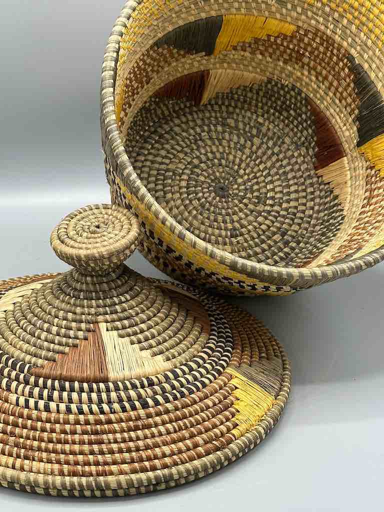 Large Covered Batwa Raffia Basket - Uganda