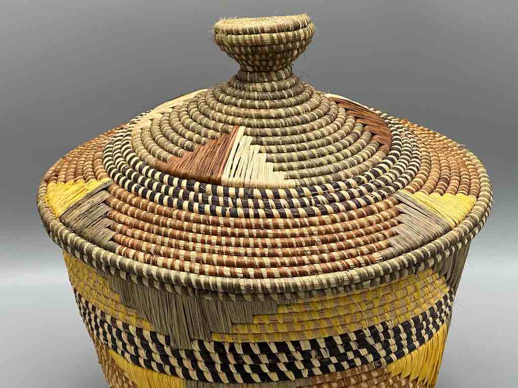 Large Covered Batwa Raffia Basket - Uganda