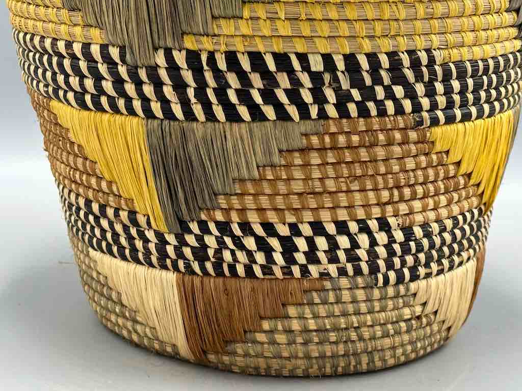 Large Covered Batwa Raffia Basket - Uganda