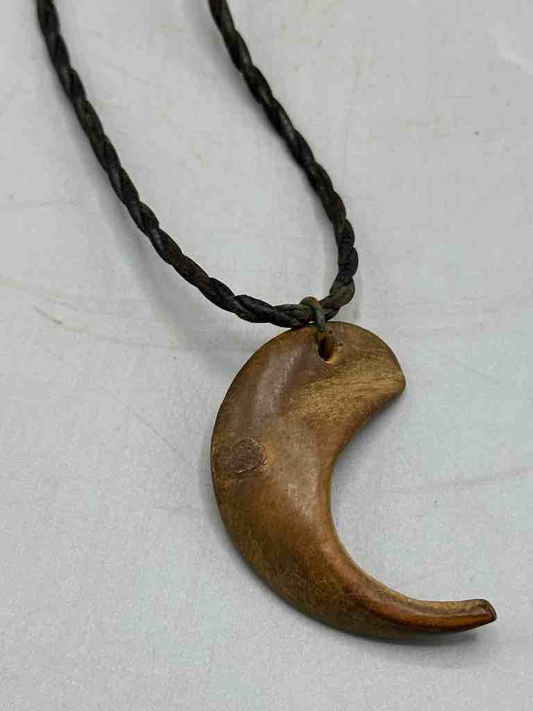 Old Used Vintage Wooden Claw Grigri Amulet Pendant Necklace - Mali