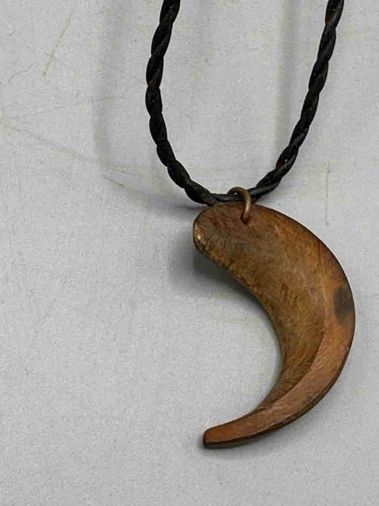 Old Used Vintage Wooden Claw Grigri Amulet Pendant Necklace - Mali