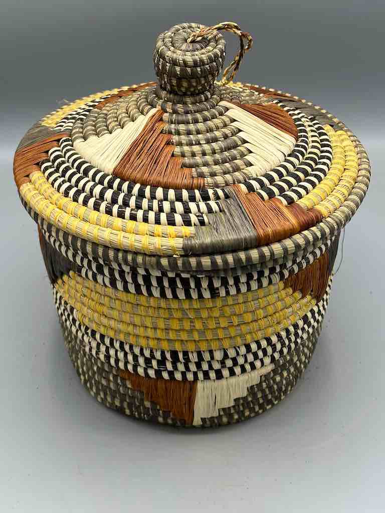 Covered Batwa Raffia Basket - Uganda