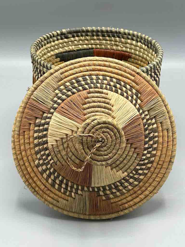 Covered Batwa Raffia Basket - Uganda