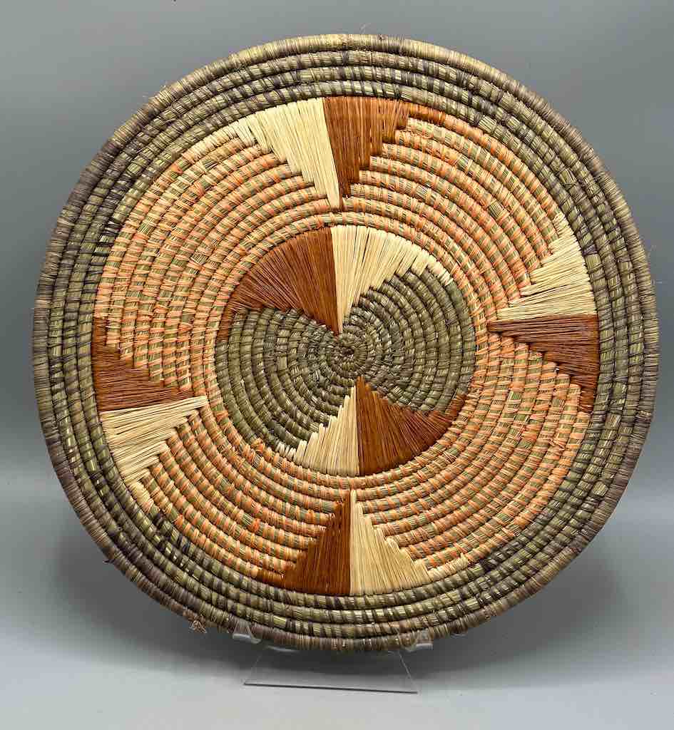 Large Flat Batwa Raffia Plate - Uganda