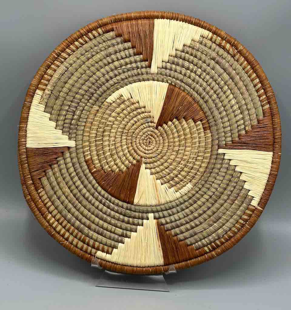 Large Flat Batwa Raffia Plate - Uganda