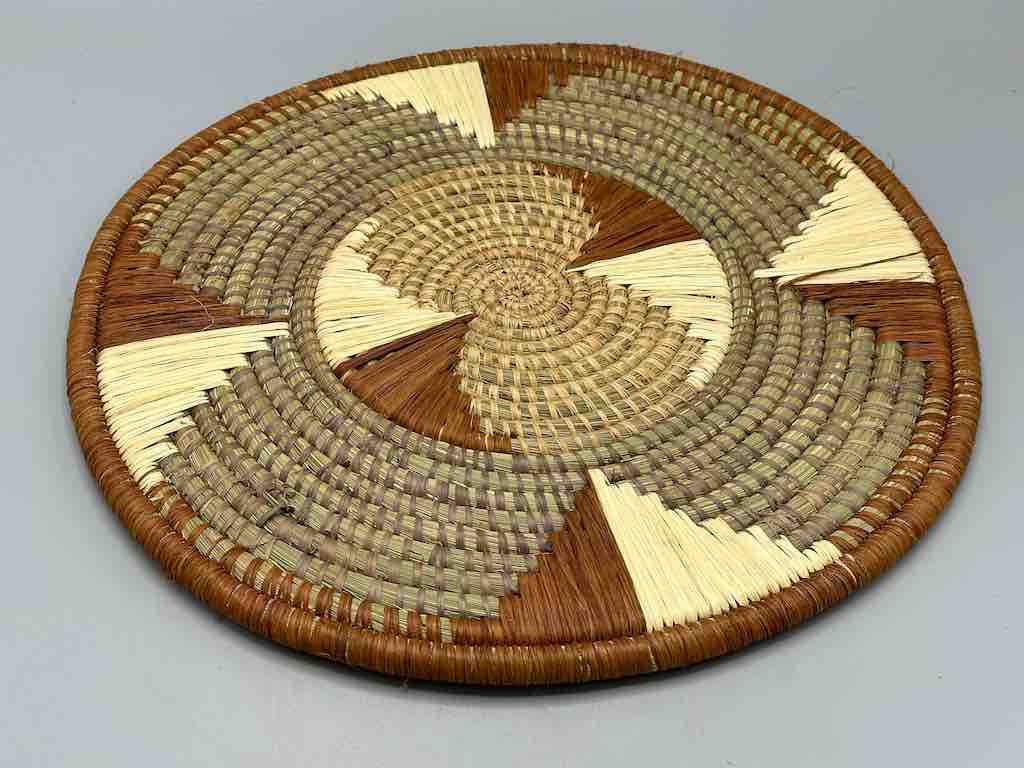 Large Flat Batwa Raffia Plate - Uganda