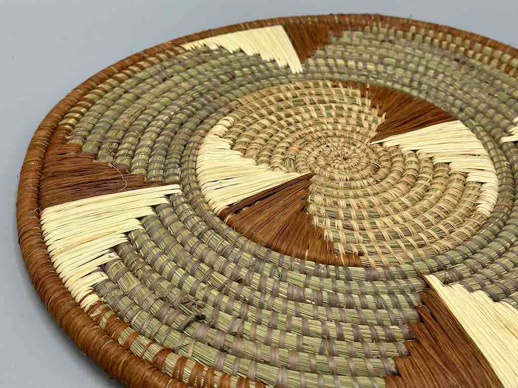 Large Flat Batwa Raffia Plate - Uganda