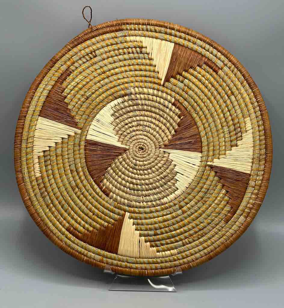 Large Flat Batwa Raffia Plate - Uganda