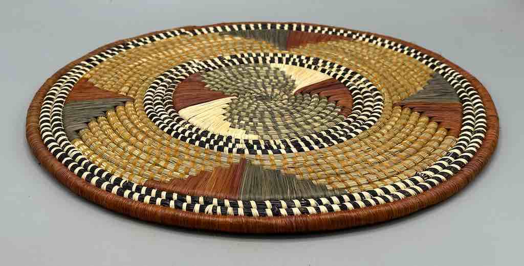 Large Flat Batwa Raffia Plate - Uganda