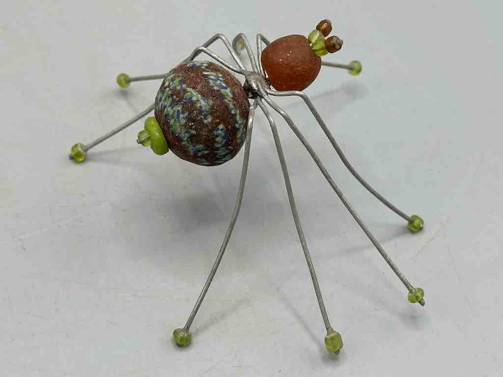 African Powderglass Bead Wire Decor Spider Insect Sculpture
