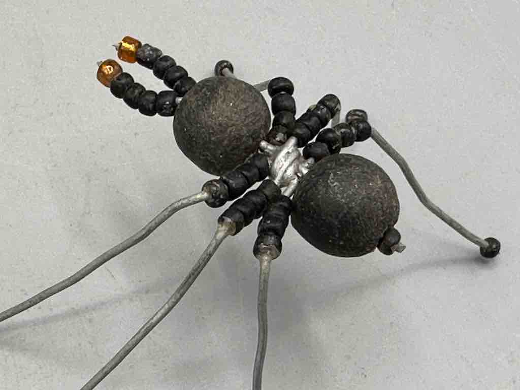 African Double Powderglass Bead Wire Decor 6-Leg Spider Insect Sculpture