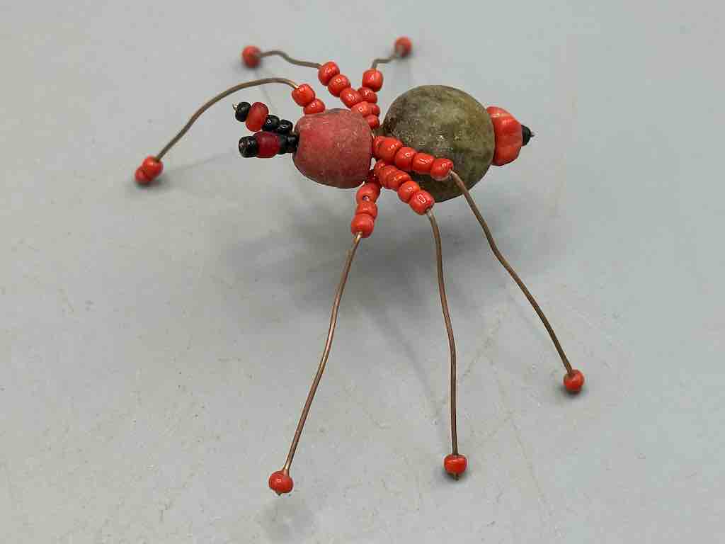 Small African Powderglass Bead Wire Decor 6-Leg Spider Insect Sculpture