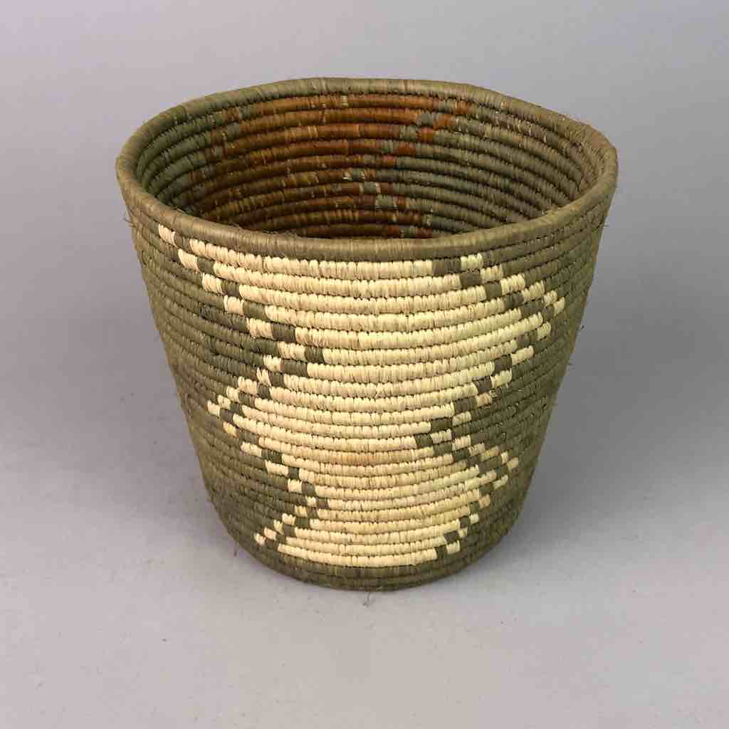 Zigzag design olive small tightest weave Batwa basket
