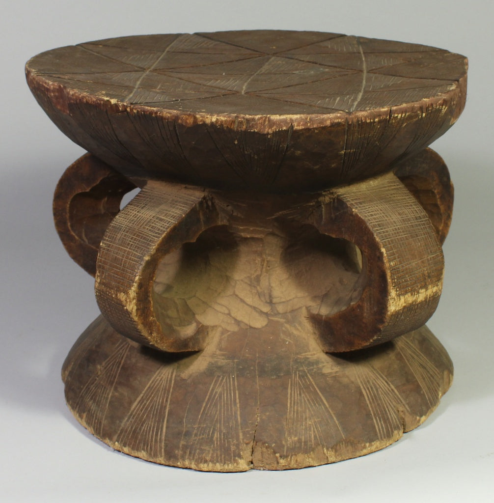 Gurmantche Round Stool
