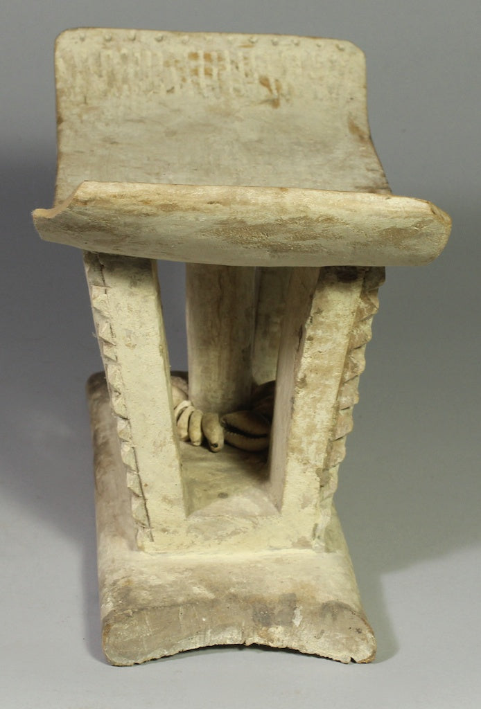 Small Old Ewe Spirit Stool
