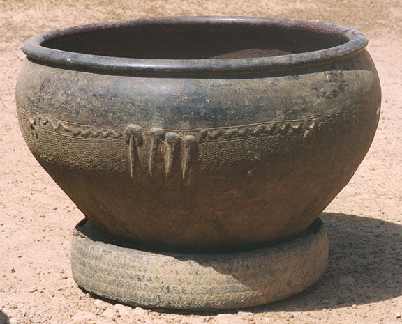 Very large Mossi millet beer pot - Burkina Faso
