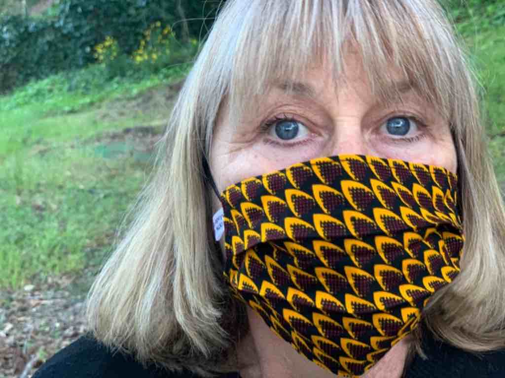 100% Cotton Dutch Wax Print Ghanaian African Feathers Face Mask