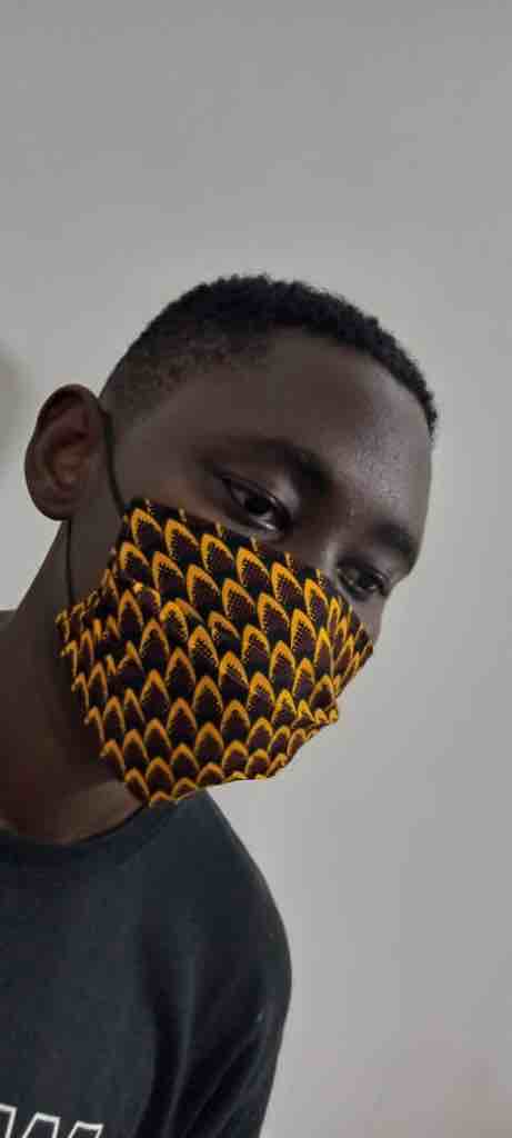 100% Cotton Dutch Wax Print Ghanaian African Feathers Face Mask