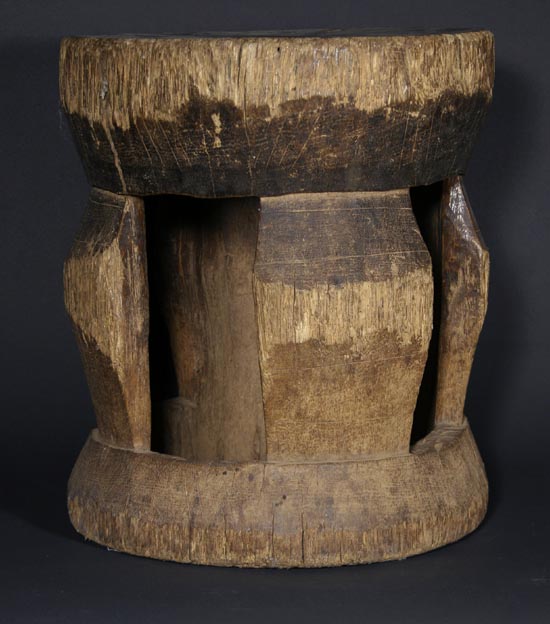 Large “common” round stool
