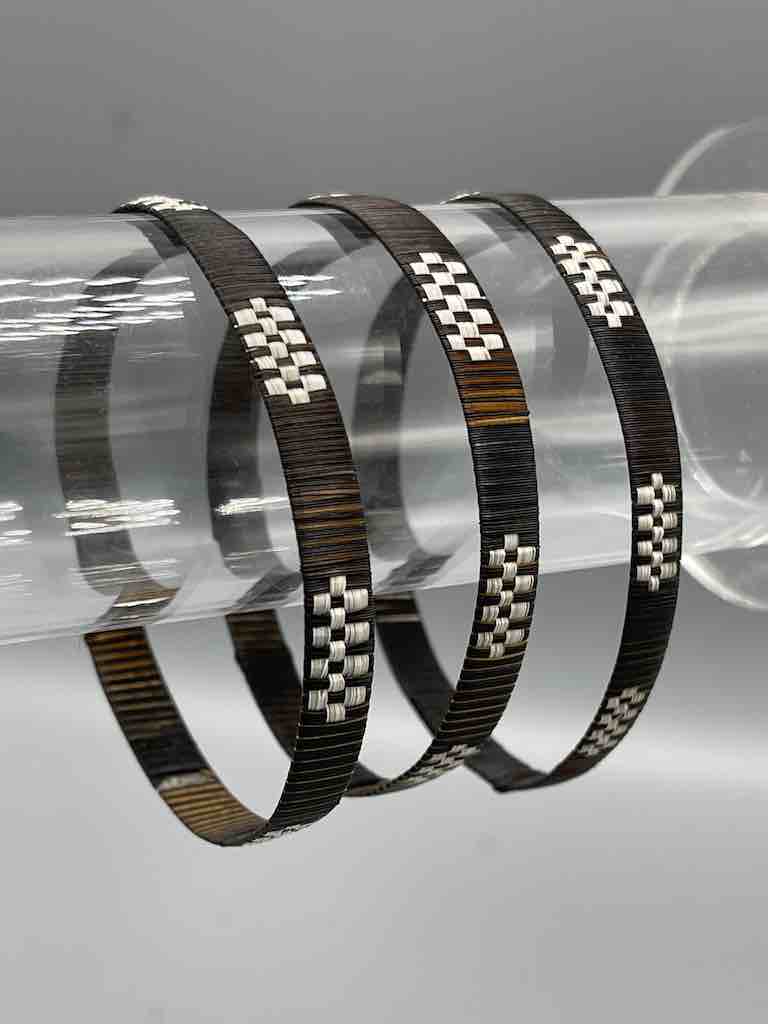 Black & White Horsehair Flat Bangle - Chile