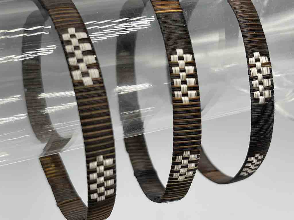 Black & White Horsehair Flat Bangle - Chile