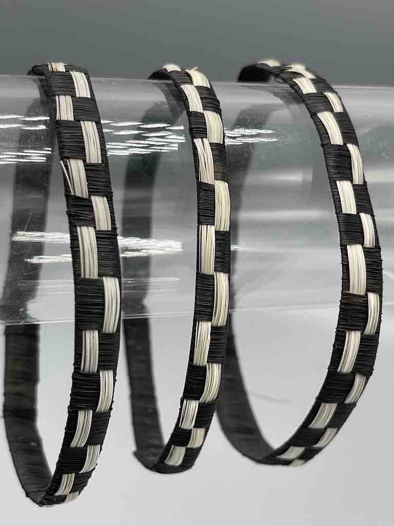 Black & White Horsehair Flat Bangle - Chile