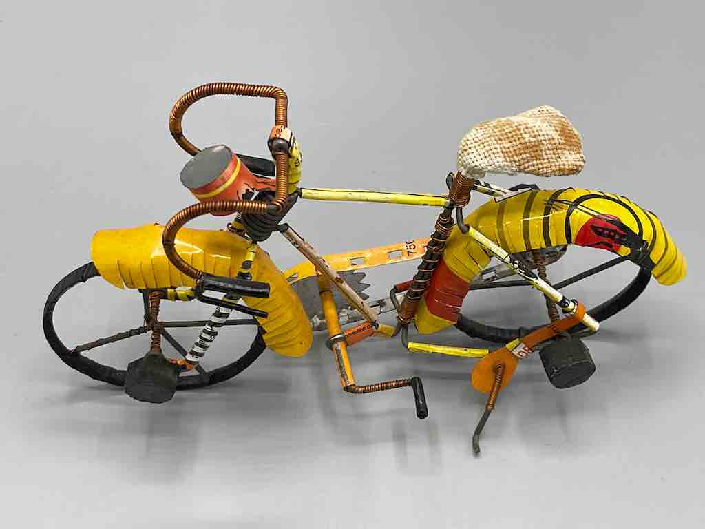 African Recycled Wire Cloth Seat Toy Racing Bike - Burkina Faso