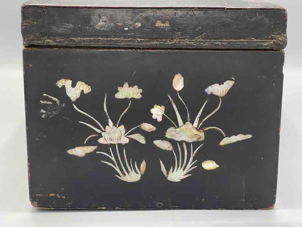 Vintage Vietnamese Mother of Pearl Inlaid Jewelry Box